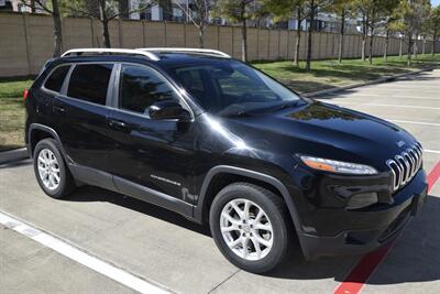 2018 Jeep Cherokee Latitude Plus LTHR NAV 70K LOW MILES NEW TRADE IN   - Photo 4 - Stafford, TX 77477