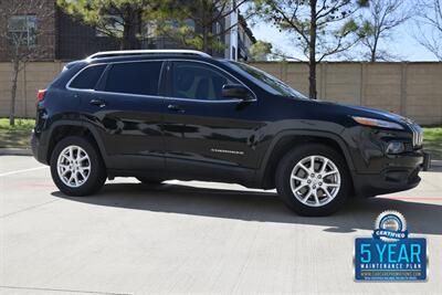 2018 Jeep Cherokee Latitude Plus LTHR NAV 70K LOW MILES NEW TRADE IN   - Photo 1 - Stafford, TX 77477
