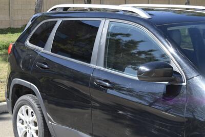 2018 Jeep Cherokee Latitude Plus LTHR NAV 70K LOW MILES NEW TRADE IN   - Photo 8 - Stafford, TX 77477