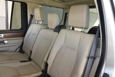 2016 Land Rover LR4 HSE LOADED NAV BK/CAM ROOF HWY MILES NEW TRADE IN   - Photo 38 - Stafford, TX 77477