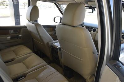 2016 Land Rover LR4 HSE LOADED NAV BK/CAM ROOF HWY MILES NEW TRADE IN   - Photo 35 - Stafford, TX 77477