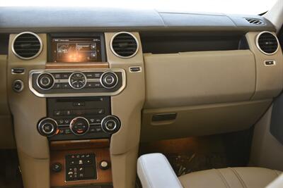 2016 Land Rover LR4 HSE LOADED NAV BK/CAM ROOF HWY MILES NEW TRADE IN   - Photo 25 - Stafford, TX 77477