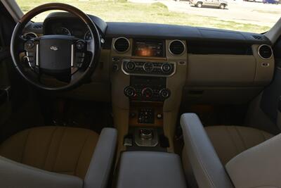 2016 Land Rover LR4 HSE LOADED NAV BK/CAM ROOF HWY MILES NEW TRADE IN   - Photo 26 - Stafford, TX 77477