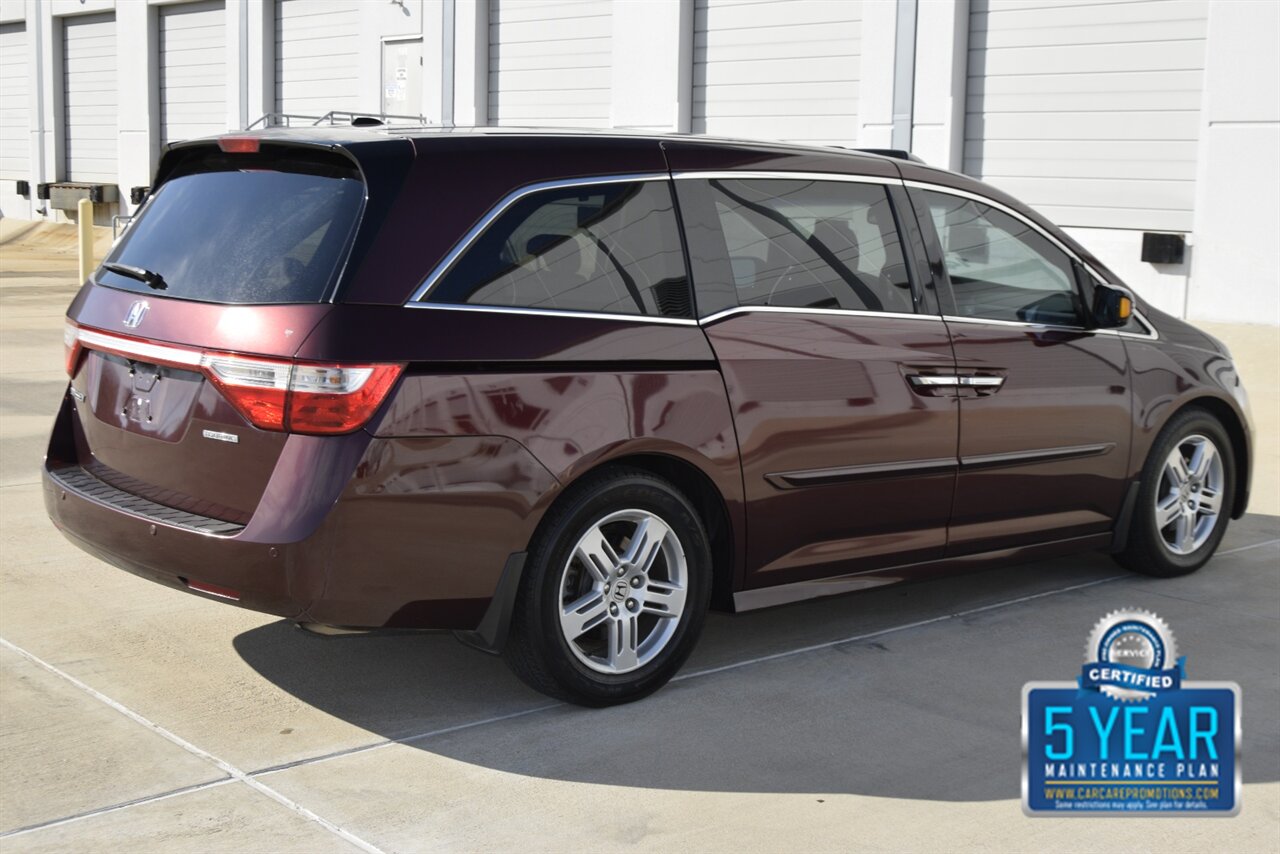 2012 Honda Odyssey TOURING NAV BK/CAM ROOF REAR DVD 8 PASS SEATING   - Photo 14 - Stafford, TX 77477