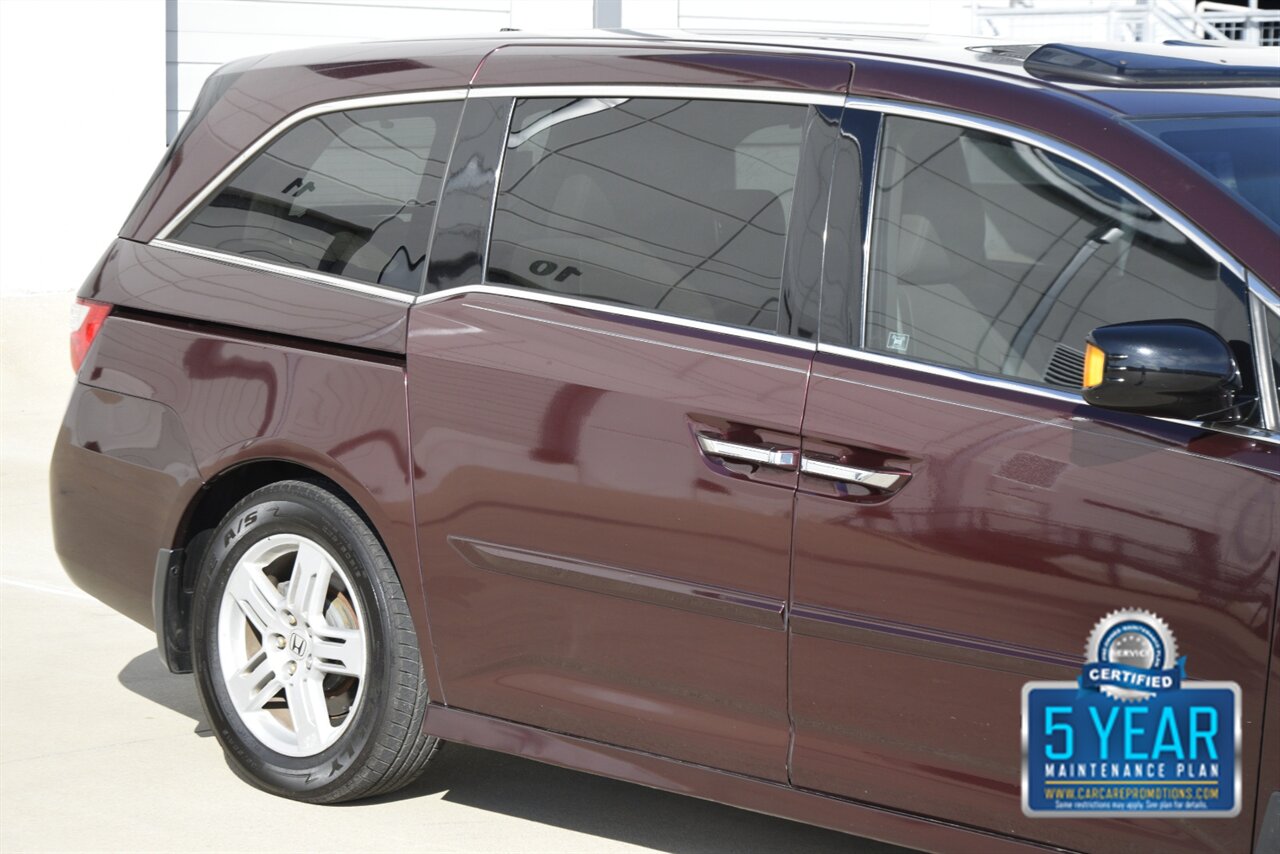 2012 Honda Odyssey TOURING NAV BK/CAM ROOF REAR DVD 8 PASS SEATING   - Photo 8 - Stafford, TX 77477