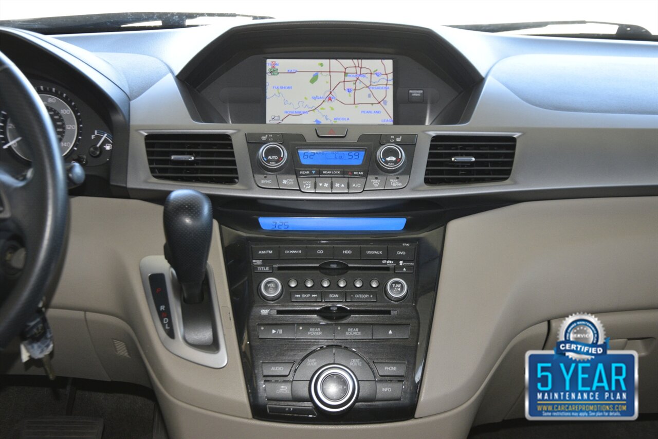 2012 Honda Odyssey TOURING NAV BK/CAM ROOF REAR DVD 8 PASS SEATING   - Photo 28 - Stafford, TX 77477