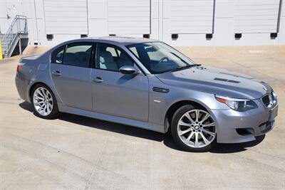 2007 BMW M5 TOP LOADED HWY MILES NEW CAR TRADE CLEAN   - Photo 29 - Stafford, TX 77477