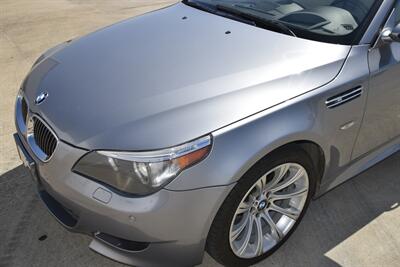 2007 BMW M5 TOP LOADED HWY MILES NEW CAR TRADE CLEAN   - Photo 11 - Stafford, TX 77477
