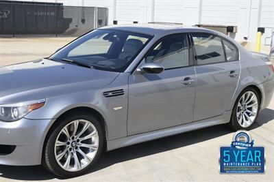 2007 BMW M5 TOP LOADED HWY MILES NEW CAR TRADE CLEAN   - Photo 8 - Stafford, TX 77477