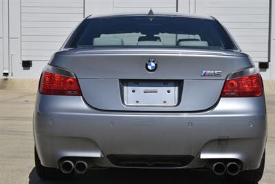 2007 BMW M5 TOP LOADED HWY MILES NEW CAR TRADE CLEAN   - Photo 21 - Stafford, TX 77477