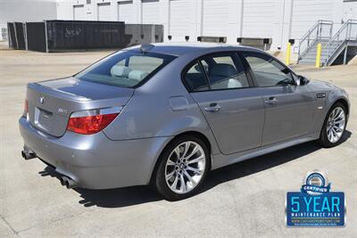 2007 BMW M5 TOP LOADED HWY MILES NEW CAR TRADE CLEAN   - Photo 15 - Stafford, TX 77477