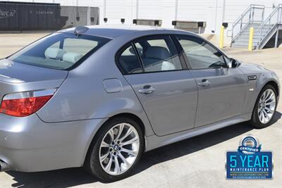 2007 BMW M5 TOP LOADED HWY MILES NEW CAR TRADE CLEAN   - Photo 17 - Stafford, TX 77477