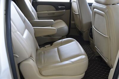 2013 GMC Yukon XL DENALI AWD NAV BK/CAM REAR DVD FRESH TRADE   - Photo 37 - Stafford, TX 77477