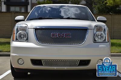 2013 GMC Yukon XL DENALI AWD NAV BK/CAM REAR DVD FRESH TRADE   - Photo 3 - Stafford, TX 77477
