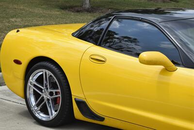 2002 Chevrolet Corvette Z06 52K LOW MILES MILLENNIUM YELLOW/BLK CHRM WHLS   - Photo 8 - Stafford, TX 77477