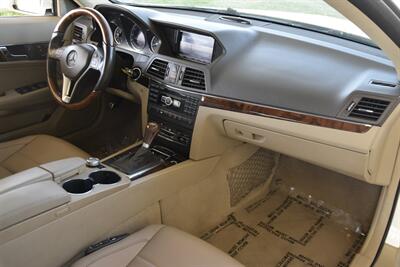 2013 Mercedes-Benz E 550 CONVERTIBLE 73K MILES NV BK/CAM FRESH TRADE   - Photo 26 - Stafford, TX 77477