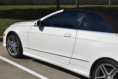 2013 Mercedes-Benz E 550 CONVERTIBLE 73K MILES NV BK/CAM FRESH TRADE   - Photo 18 - Stafford, TX 77477