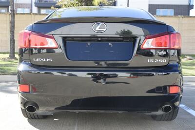 2009 Lexus IS 250 LOADED LTHR ROOF 76K ORIG LOW MILES CLEAN   - Photo 20 - Stafford, TX 77477