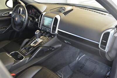 2014 Porsche Cayenne Diesel  76K LOW MILES WRAPPED TOP LOADED FRESH LAMBO TRADE IN - Photo 29 - Stafford, TX 77477