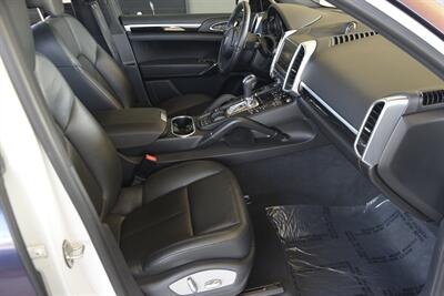 2014 Porsche Cayenne Diesel  76K LOW MILES WRAPPED TOP LOADED FRESH LAMBO TRADE IN - Photo 31 - Stafford, TX 77477