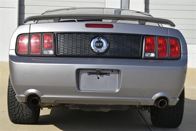 2006 Ford Mustang GT PREMIUM 5 SPD MANUAL 53K MILES LTHR PREM WHLS   - Photo 19 - Stafford, TX 77477