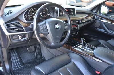 2014 BMW X5 xDrive50i $75K MSRP REAR SHADE PKG LANE ASIST NICE   - Photo 38 - Stafford, TX 77477
