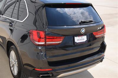 2014 BMW X5 xDrive50i $75K MSRP REAR SHADE PKG LANE ASIST NICE   - Photo 22 - Stafford, TX 77477