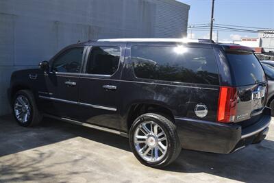 2014 Cadillac Escalade Platinum   - Photo 13 - Stafford, TX 77477