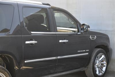 2014 Cadillac Escalade Platinum   - Photo 18 - Stafford, TX 77477