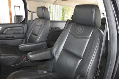2014 Cadillac Escalade Platinum   - Photo 38 - Stafford, TX 77477