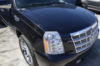 2014 Cadillac Escalade Platinum   - Photo 11 - Stafford, TX 77477