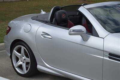2014 Mercedes-Benz SLK 350 CONVERTIBLE PANO ROOF RED/BLK INT NICE   - Photo 8 - Stafford, TX 77477