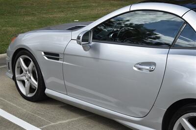 2014 Mercedes-Benz SLK 350 CONVERTIBLE PANO ROOF RED/BLK INT NICE   - Photo 18 - Stafford, TX 77477