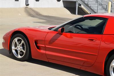 2002 Chevrolet Corvette COUPE 6SPD MANUAL 65K LOW MILES RED/RED BEST COLOR   - Photo 19 - Stafford, TX 77477