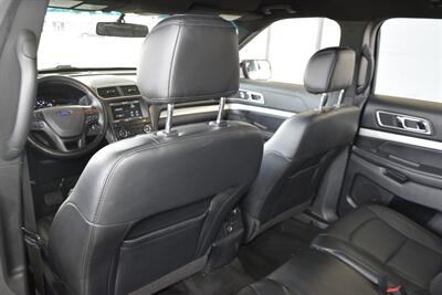 2016 Ford Explorer XLT AWD LTHR HTD SEATS HWY MILES FRESH TRADE   - Photo 32 - Stafford, TX 77477