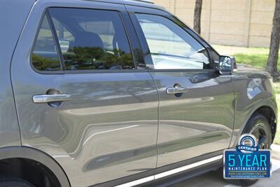 2016 Ford Explorer XLT AWD LTHR HTD SEATS HWY MILES FRESH TRADE   - Photo 17 - Stafford, TX 77477