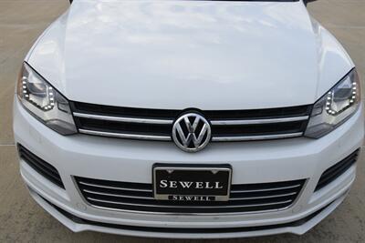 2014 Volkswagen Touareg TDI R-Line TOP LOADED SAME OPTIONS AS AUDI Q7 TDI   - Photo 11 - Stafford, TX 77477