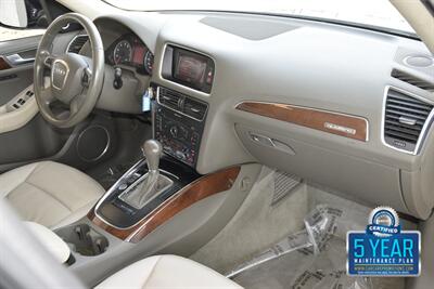 2012 Audi Q5 2.0T QUATTRO PREM+ BK/CAM ROOF FRESH TRADE NICE   - Photo 28 - Stafford, TX 77477