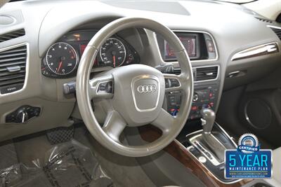 2012 Audi Q5 2.0T QUATTRO PREM+ BK/CAM ROOF FRESH TRADE NICE   - Photo 27 - Stafford, TX 77477