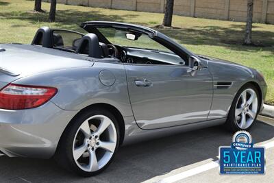 2012 Mercedes-Benz SLK 350 CONVERTIBLE 71K LOW MILE BLK INTERIOR NICE   - Photo 14 - Stafford, TX 77477