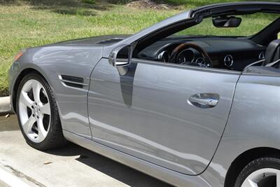 2012 Mercedes-Benz SLK 350 CONVERTIBLE 71K LOW MILE BLK INTERIOR NICE   - Photo 15 - Stafford, TX 77477