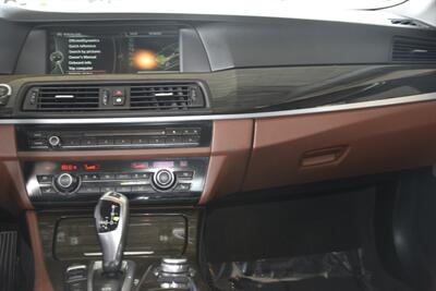 2013 BMW 535i xDrive PRM/SPORTS PKG NAV FRESH TRADE CLEAN   - Photo 25 - Stafford, TX 77477