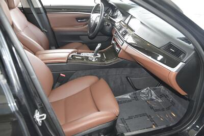 2013 BMW 535i xDrive PRM/SPORTS PKG NAV FRESH TRADE CLEAN   - Photo 31 - Stafford, TX 77477