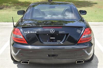 2011 Mercedes-Benz SLK 300 ROADSTER BLK/RED INT 78K LOW MILES NICE   - Photo 19 - Stafford, TX 77477