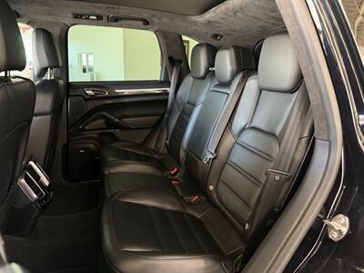 2018 Porsche Cayenne Turbo   - Photo 42 - Grand Rapids, MI 49548