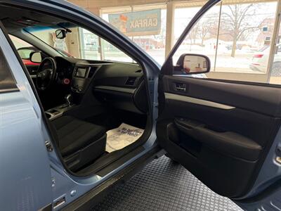 2012 Subaru Outback 2.5i Premium - Photo 28 - Grand Rapids, MI 49548