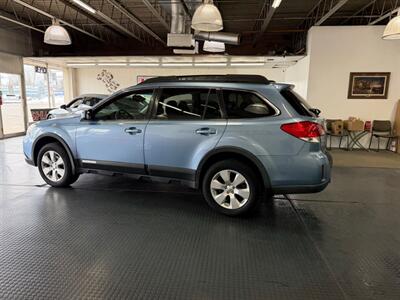 2012 Subaru Outback 2.5i Premium - Photo 8 - Grand Rapids, MI 49548