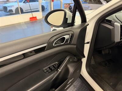 2014 Porsche Cayenne Diesel   - Photo 13 - Grand Rapids, MI 49548