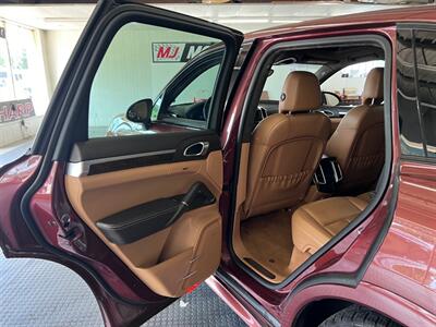 2013 Porsche Cayenne GTS   - Photo 41 - Grand Rapids, MI 49548