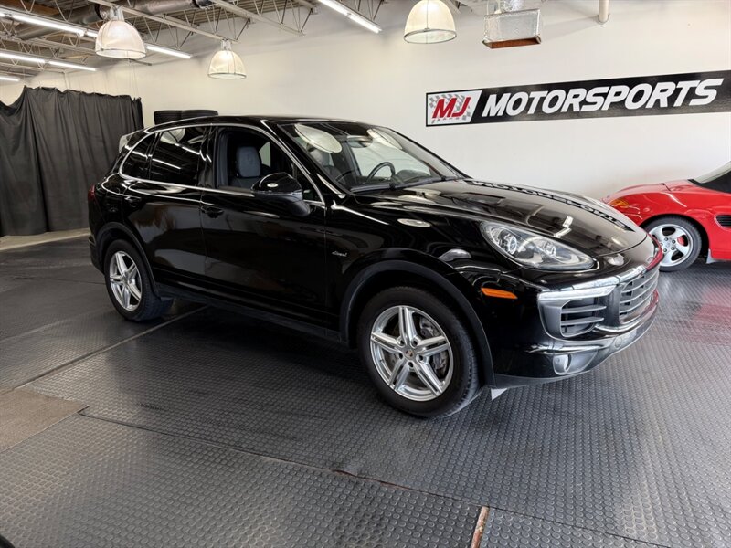 2015 Porsche Cayenne Diesel   - Photo 1 - Grand Rapids, MI 49548